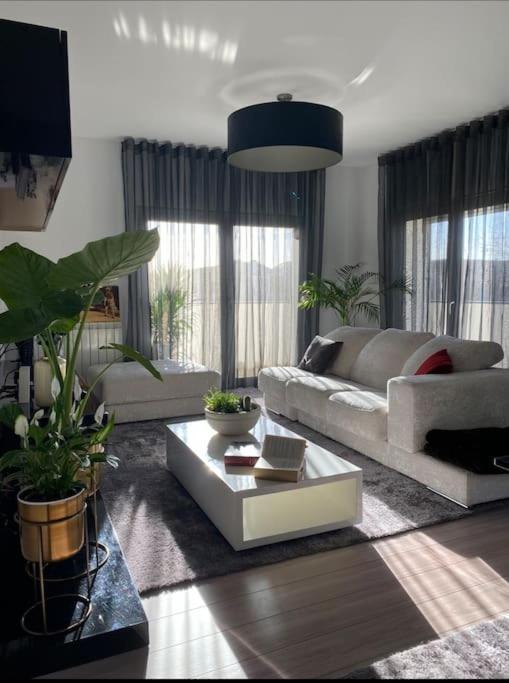 Apartment Riverside - Cruz Quebrada